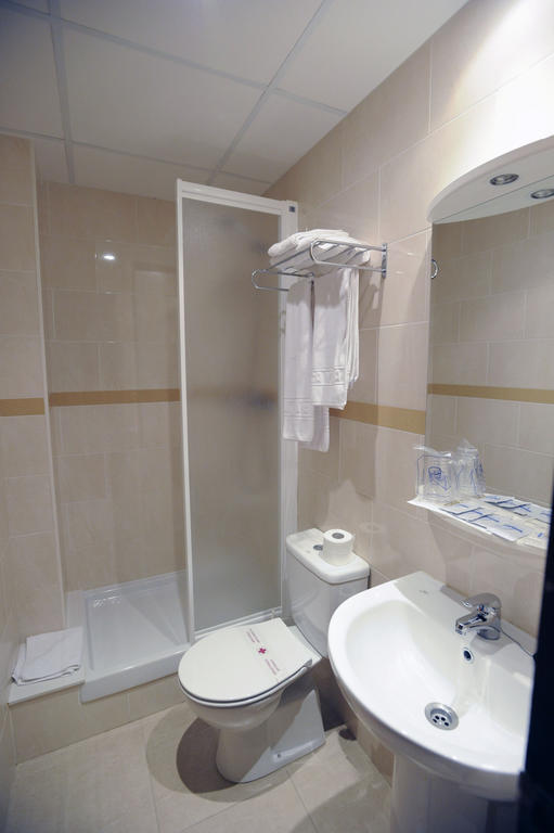 Hostal Can Marines Sant Carlos de la Ràpita Quarto foto